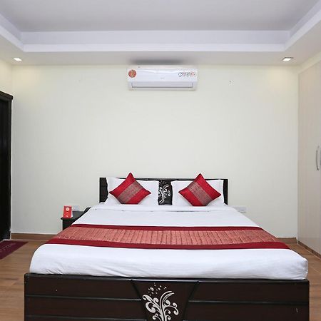 OYO 11090 Maira Homes Faridabad Exterior foto