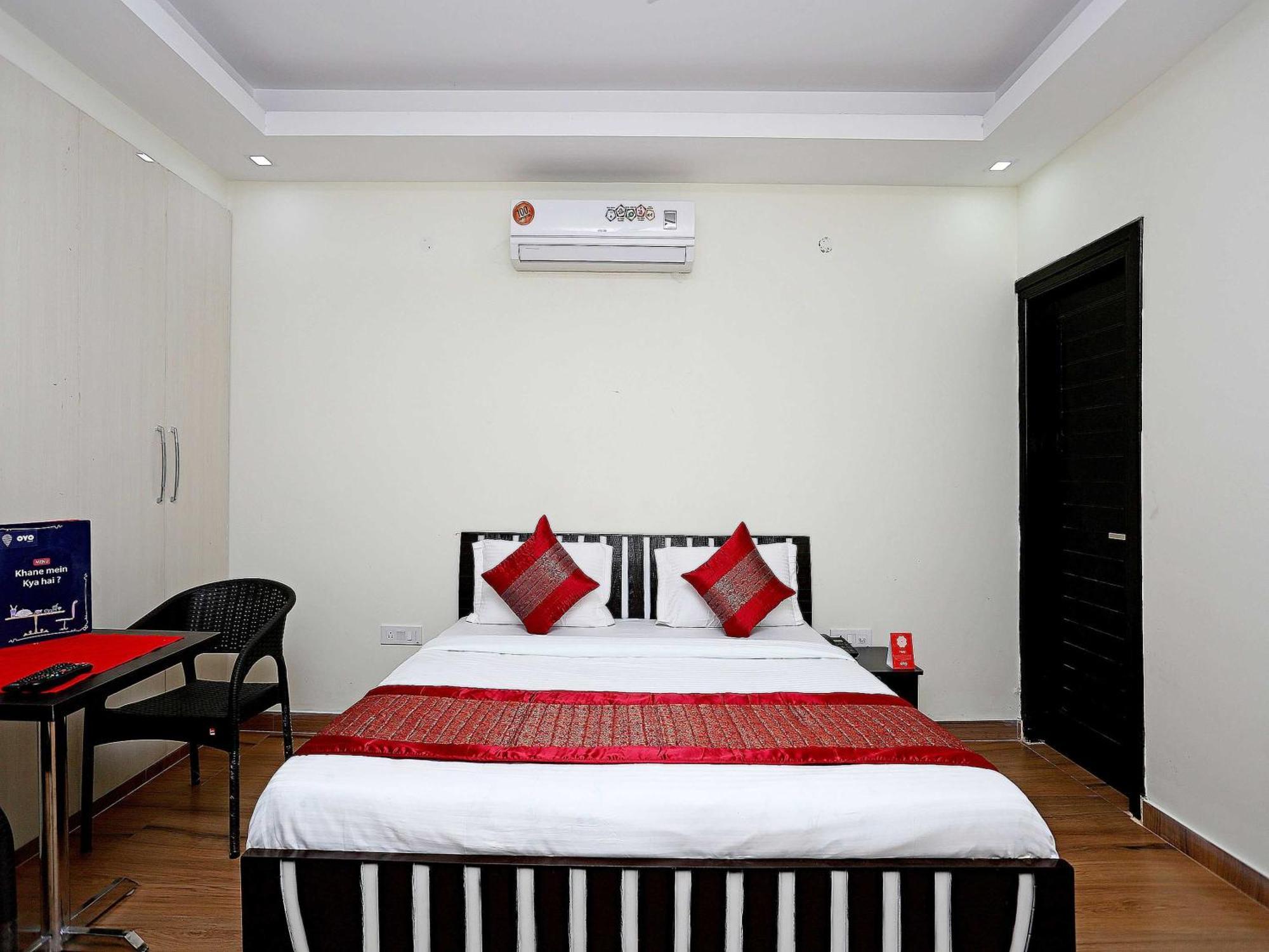 OYO 11090 Maira Homes Faridabad Exterior foto
