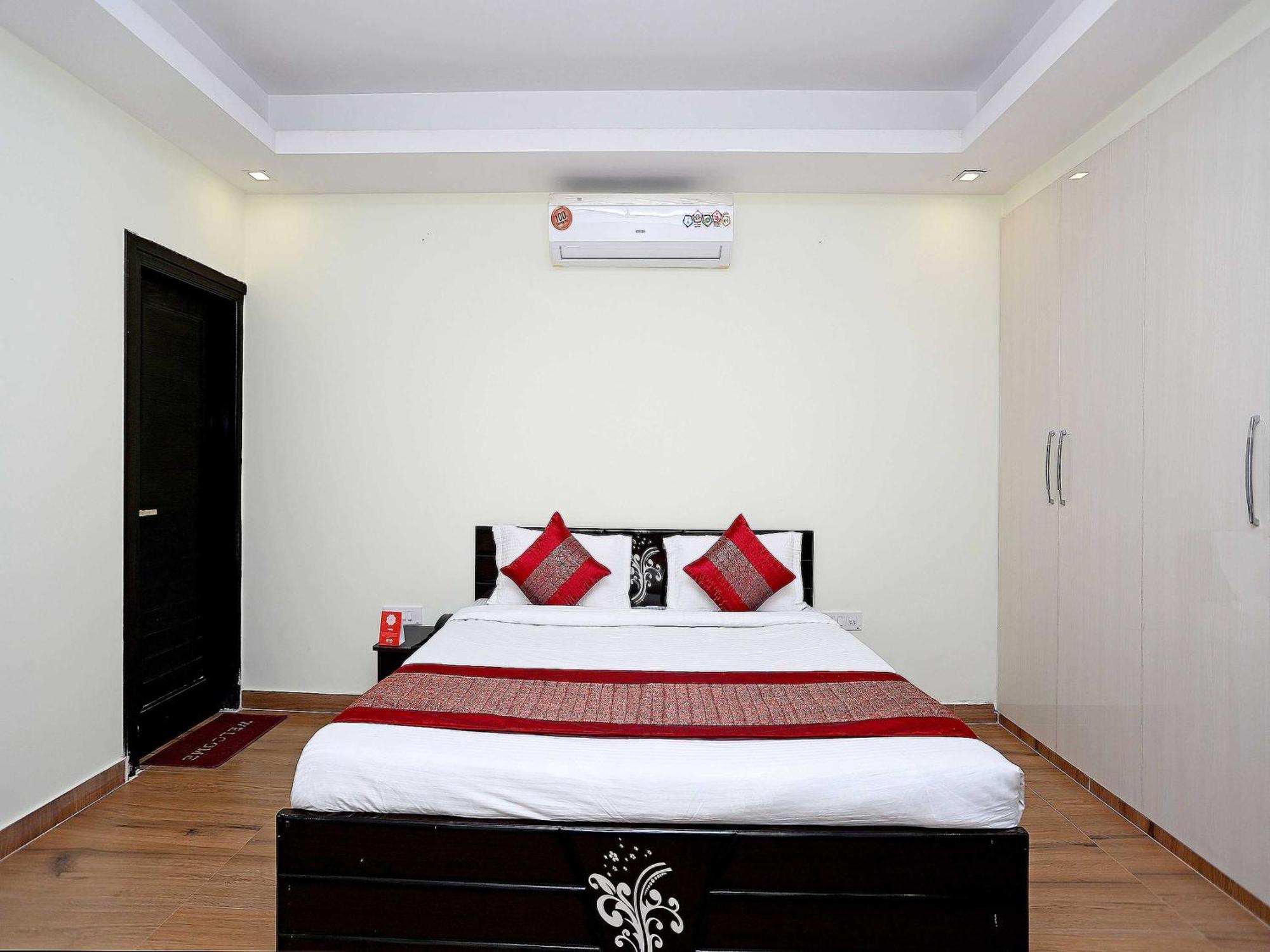 OYO 11090 Maira Homes Faridabad Exterior foto
