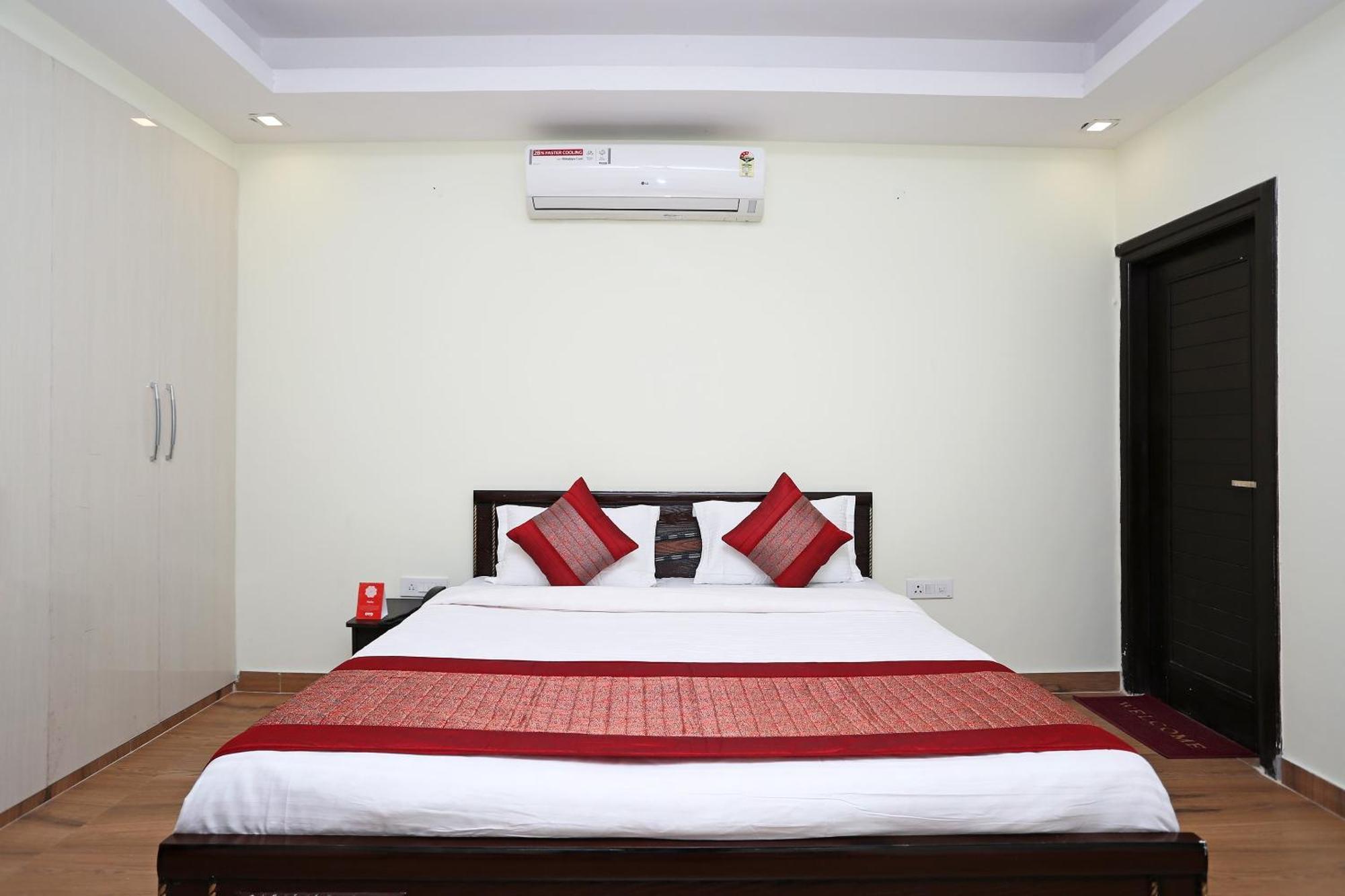 OYO 11090 Maira Homes Faridabad Exterior foto